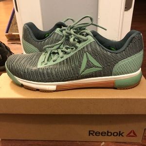 Reebok shoes worn 1 time.